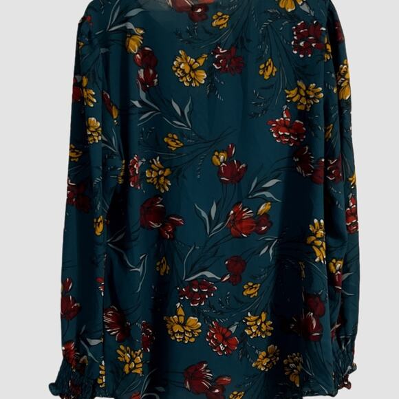 Maurices Green Floral Lattice Neck Tunic Blouse Top Size Medium - Picture 5 of 8